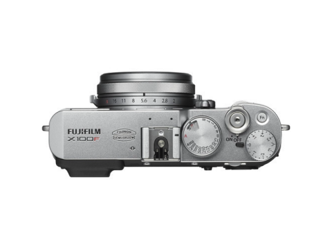 Fujifilm FinePix X100F siber.Picture3